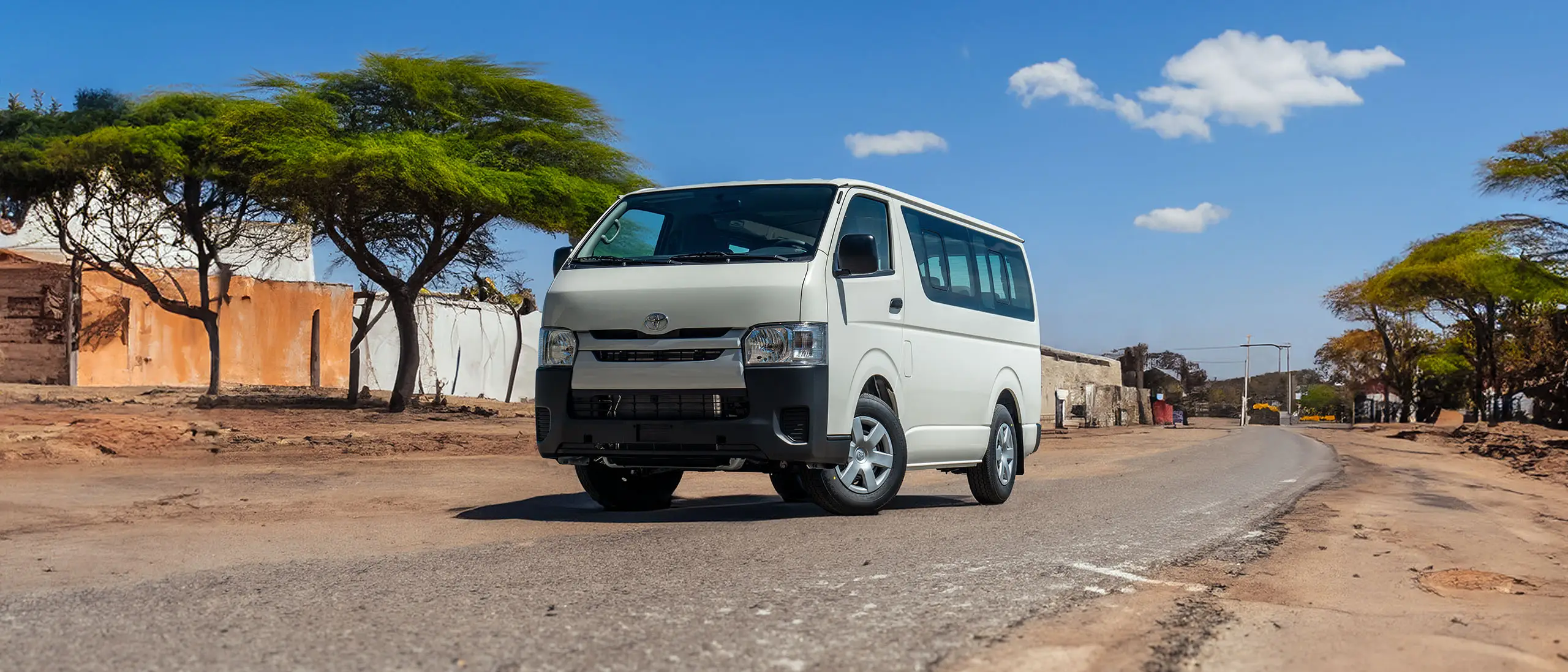hiace-header